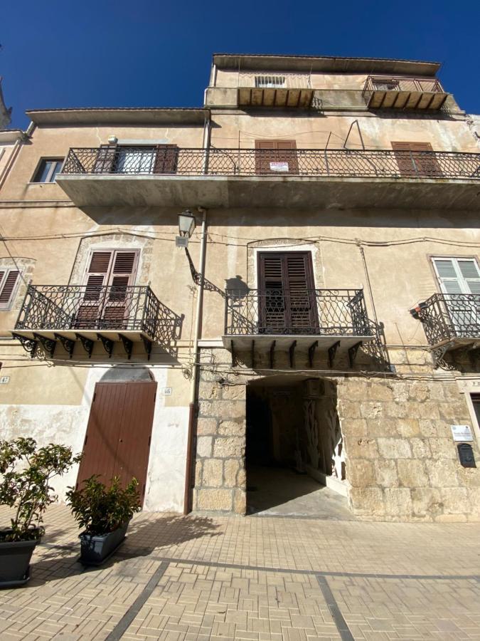 Apartmán Cortile Umberto Racalmuto Exteriér fotografie