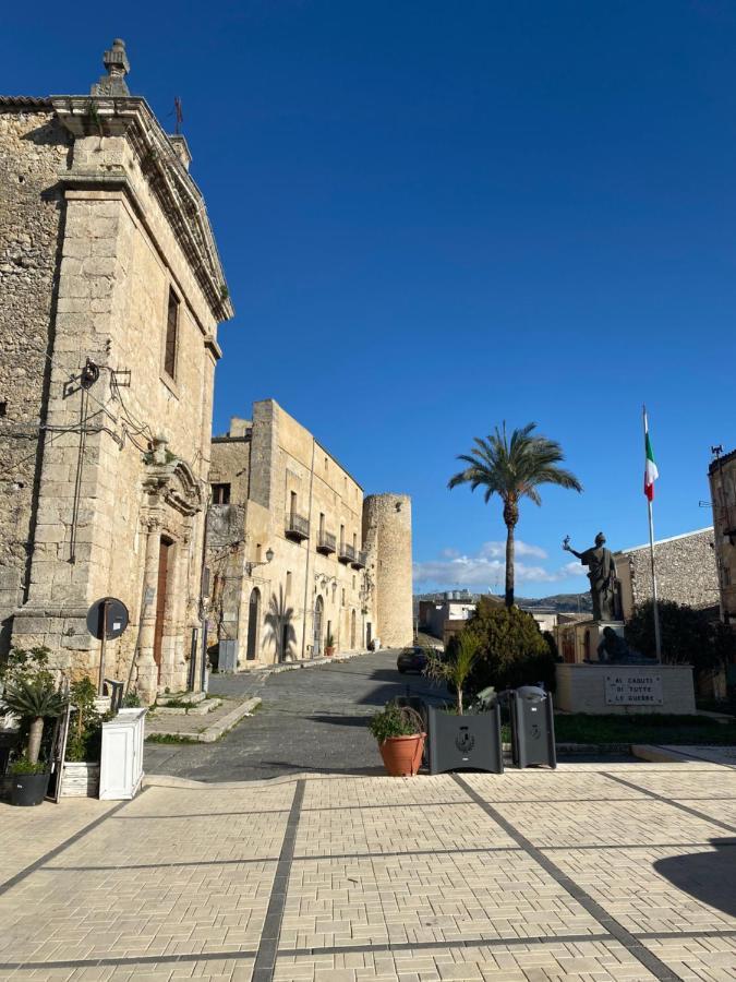 Apartmán Cortile Umberto Racalmuto Exteriér fotografie